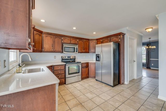 135 Brittany Drive, Gray, TN 37615