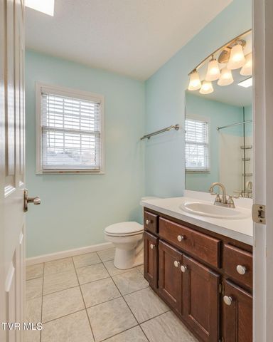 135 Brittany Drive, Gray, TN 37615