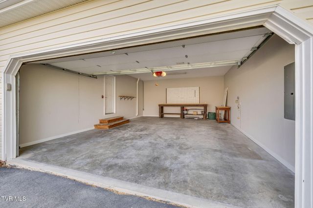 135 Brittany Drive, Gray, TN 37615