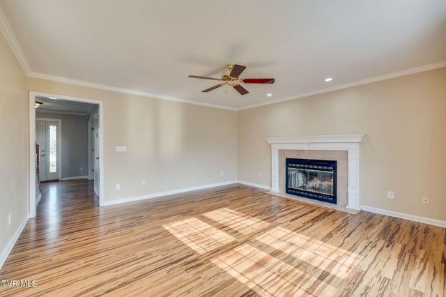 135 Brittany Drive, Gray, TN 37615