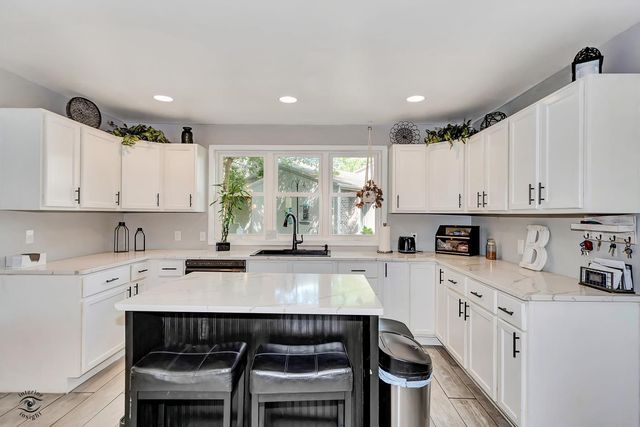 235 Fox Trail Court, Bourbonnais, IL 60914
