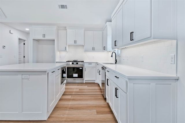 1 Ryan Lane, Bella Vista, AR 72715