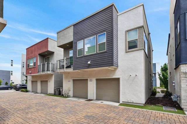 2648 3rd St, Sacramento, CA 95818