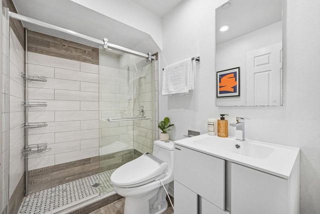 4151 El Camino Way M, Palo Alto, CA 94306