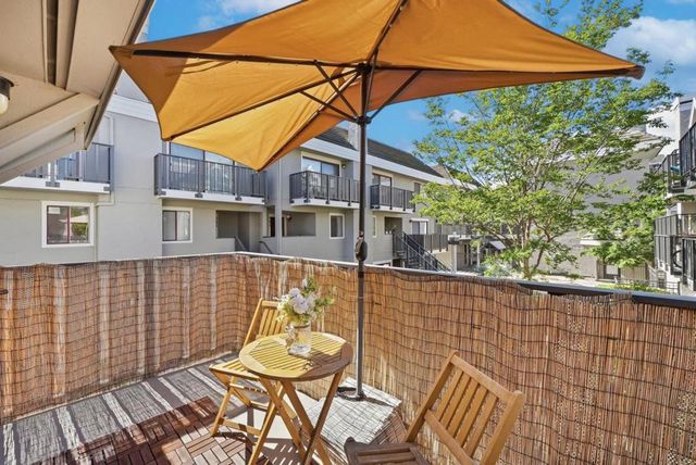 4151 El Camino Way M, Palo Alto, CA 94306