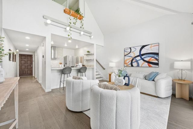 4151 El Camino Way M, Palo Alto, CA 94306