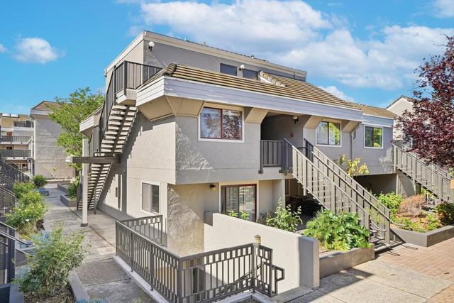 4151 El Camino Way M, Palo Alto, CA 94306