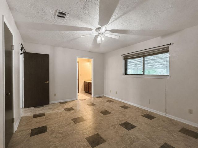 1576 County Road 614, Dayton, TX 77535