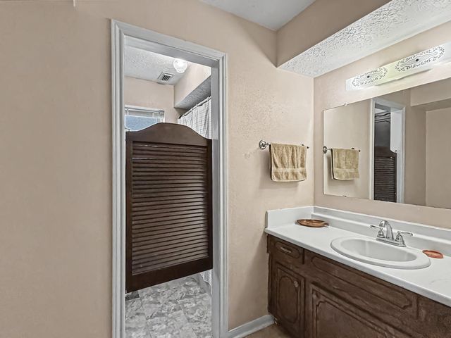 1576 County Road 614, Dayton, TX 77535