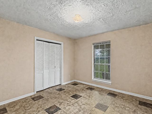 1576 County Road 614, Dayton, TX 77535