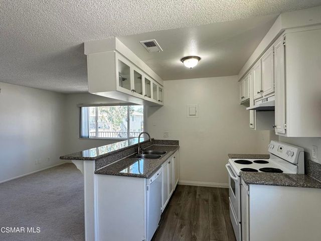 1669 Calle Zafiro, Newbury Park, CA 91320