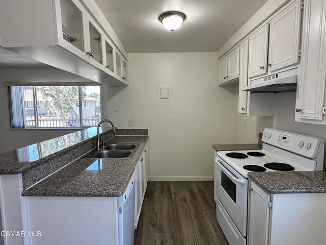 1669 Calle Zafiro, Newbury Park, CA 91320