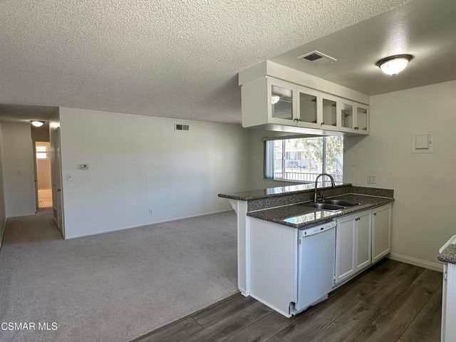 1669 Calle Zafiro, Newbury Park, CA 91320