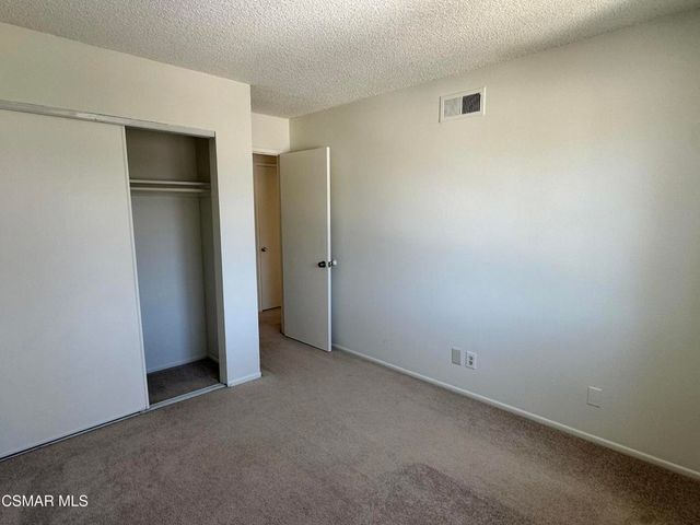 1669 Calle Zafiro, Newbury Park, CA 91320