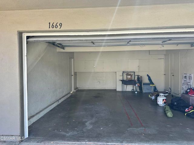 1669 Calle Zafiro, Newbury Park, CA 91320