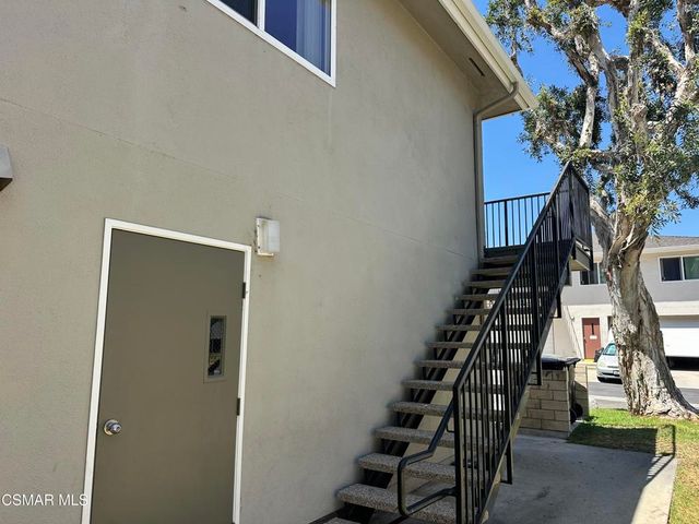 1669 Calle Zafiro, Newbury Park, CA 91320