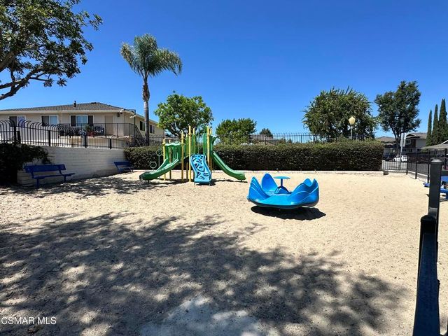 1669 Calle Zafiro, Newbury Park, CA 91320