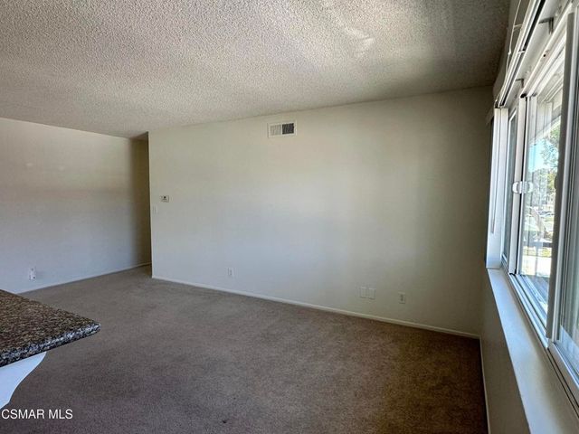 1669 Calle Zafiro, Newbury Park, CA 91320