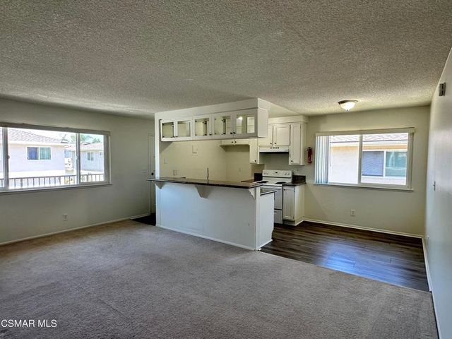 1669 Calle Zafiro, Newbury Park, CA 91320