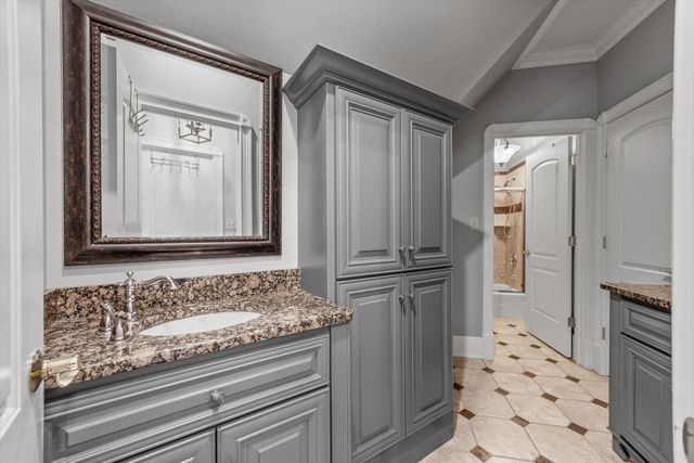 12955 Saint Andrew Dr, Athens, AL 35611