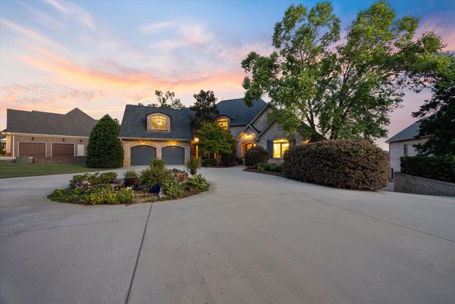 12955 Saint Andrew Dr, Athens, AL 35611