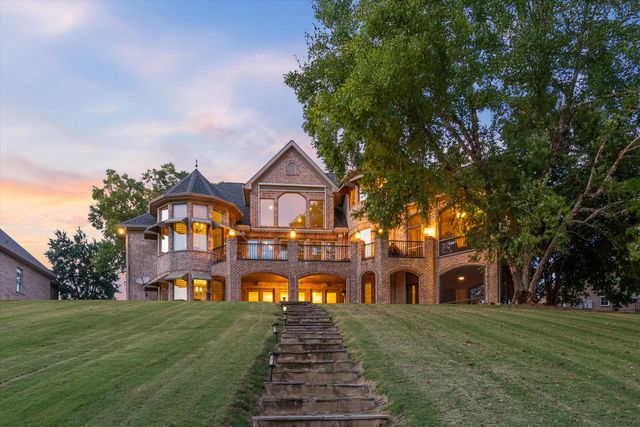 12955 Saint Andrew Dr, Athens, AL 35611