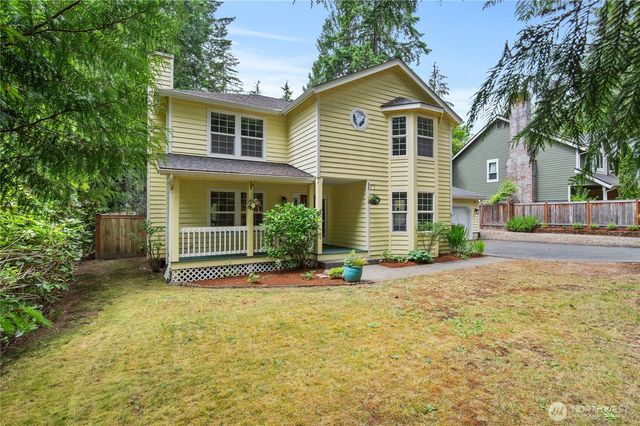 731 E Lakeshore Drive, Allyn, WA 98524