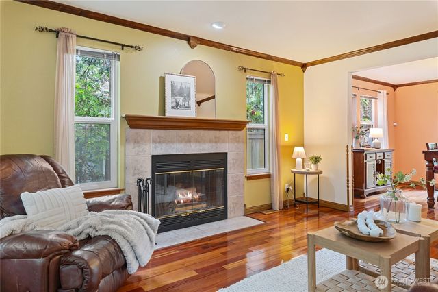 731 E Lakeshore Drive, Allyn, WA 98524