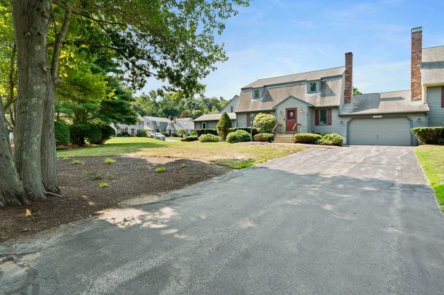 205 Comfort St 205, Bridgewater, MA 02324