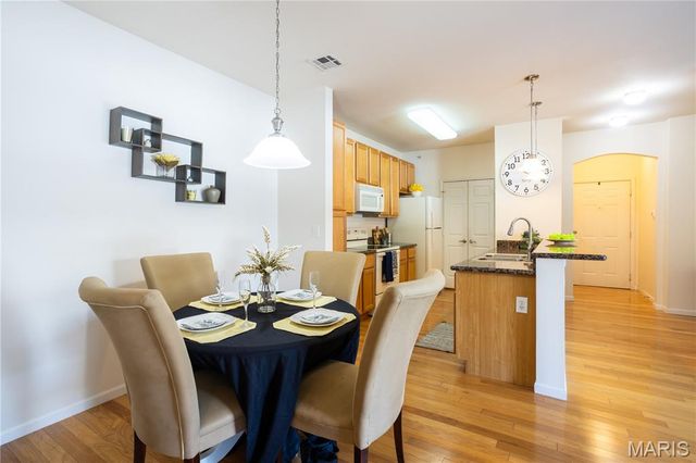 42 Kassebaum Lane 208, St Louis, MO 63129