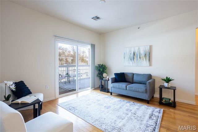 42 Kassebaum Lane 208, St Louis, MO 63129