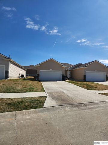 17069 Nicholas Street, Omaha, NE 68118