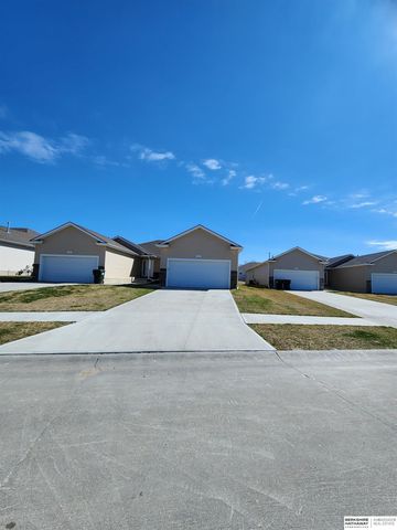 17069 Nicholas Street, Omaha, NE 68118