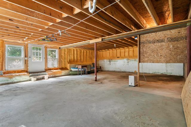 935 Battle Street, Webster, NH 03303