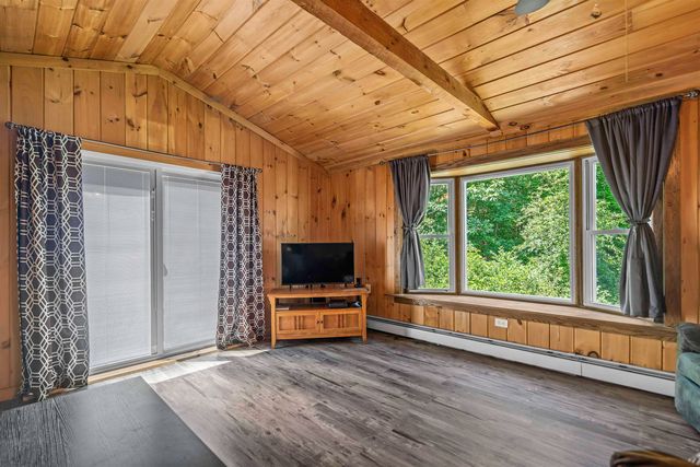 935 Battle Street, Webster, NH 03303