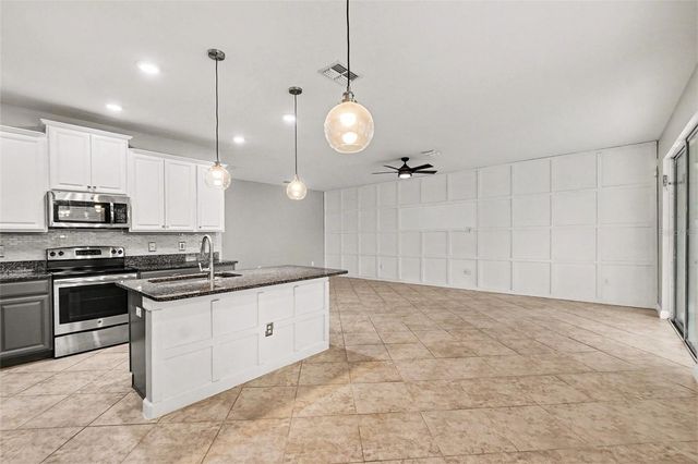 14218 BLUE DASHER DRIVE, Riverview, FL 33569