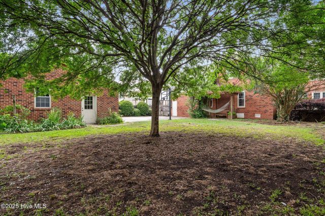 1702 Woodwind Drive, Greenville, NC 27858