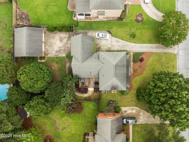 1702 Woodwind Drive, Greenville, NC 27858