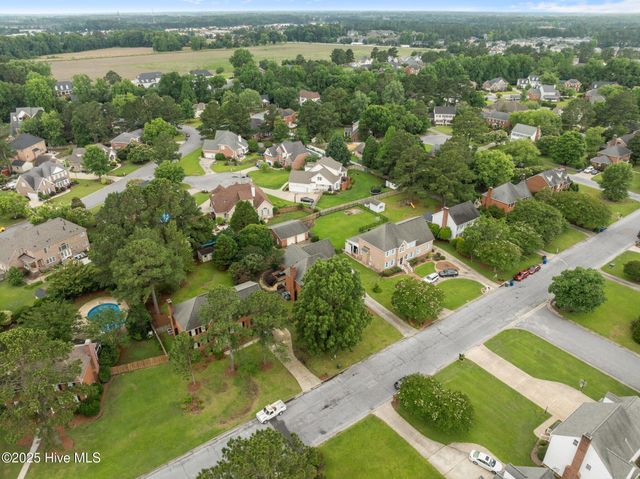 1702 Woodwind Drive, Greenville, NC 27858