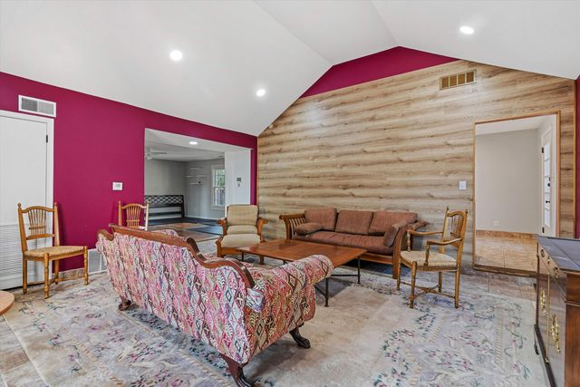 4009 WALNUT GROVE RD, Memphis, TN 38117