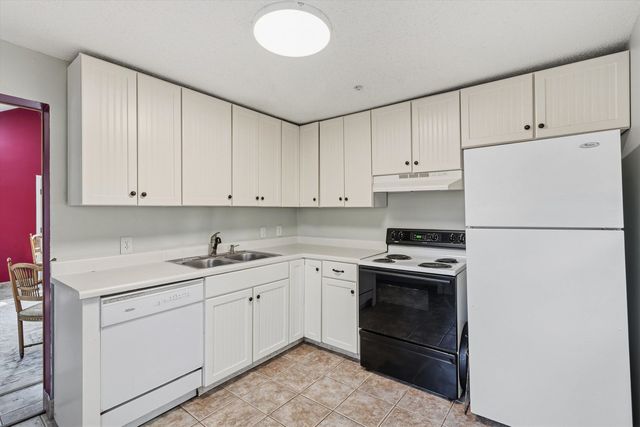 4009 WALNUT GROVE RD, Memphis, TN 38117