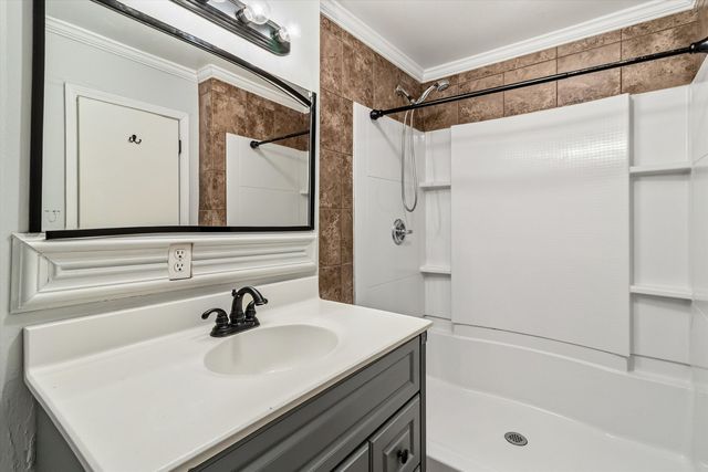 4009 WALNUT GROVE RD, Memphis, TN 38117