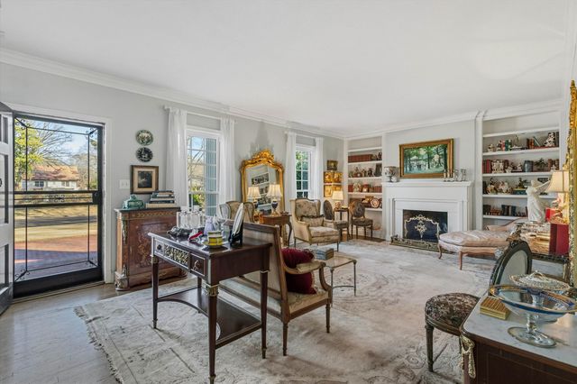 4009 WALNUT GROVE RD, Memphis, TN 38117