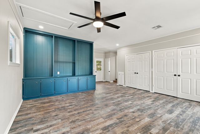 105 Saddle Rock Road, Sand Springs, OK 74063