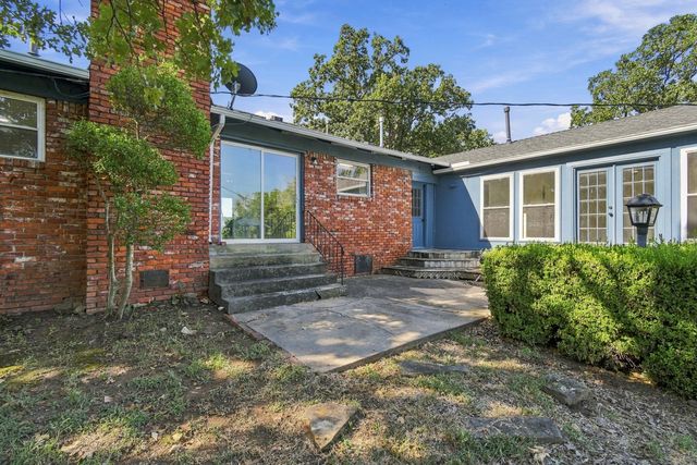 105 Saddle Rock Road, Sand Springs, OK 74063