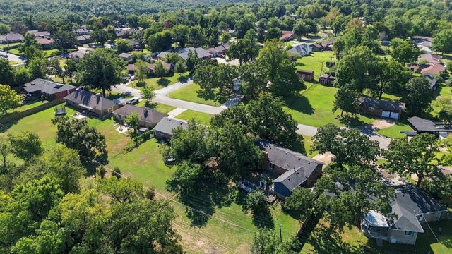 105 Saddle Rock Road, Sand Springs, OK 74063