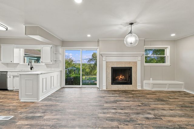 105 Saddle Rock Road, Sand Springs, OK 74063
