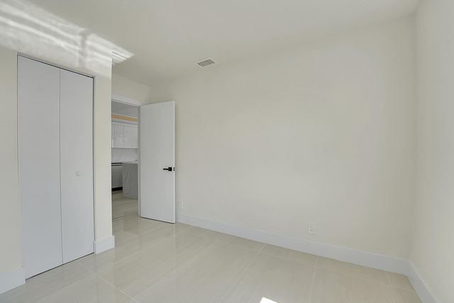 928 Market Street, West Palm Beach, FL 33401