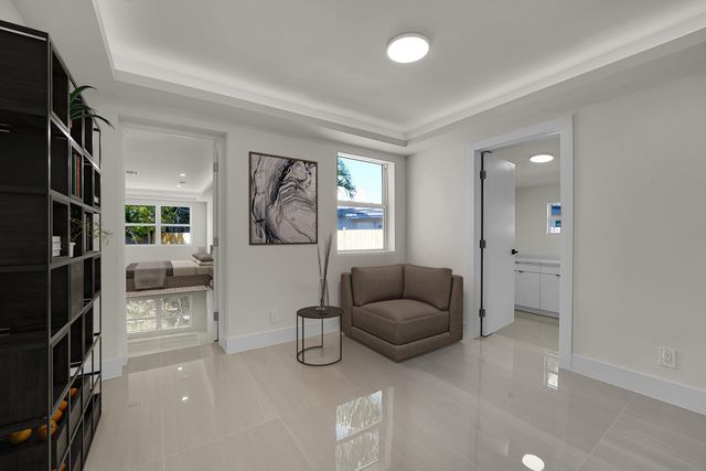 928 Market Street, West Palm Beach, FL 33401