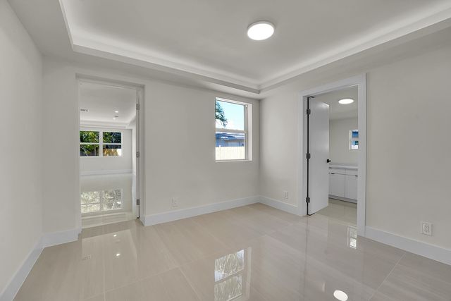 928 Market Street, West Palm Beach, FL 33401